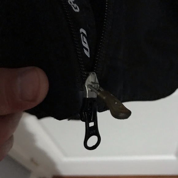 Louis Garneau, lightweight, running/cycling /walking light shell jacket. - Picture 7 of 7